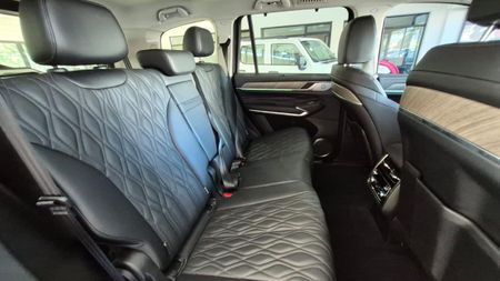 2025-GWM-Tank-500-20T-Ultra-Luxury-Hybrid-4x4-Auto_11