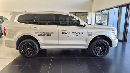 2025-GWM-Tank-500-20T-Ultra-Luxury-Hybrid-4x4-Auto_6