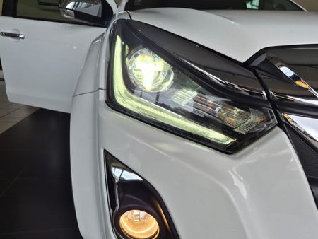 2020-Isuzu-D-Max-300-LX-Auto-Double-Cab_14