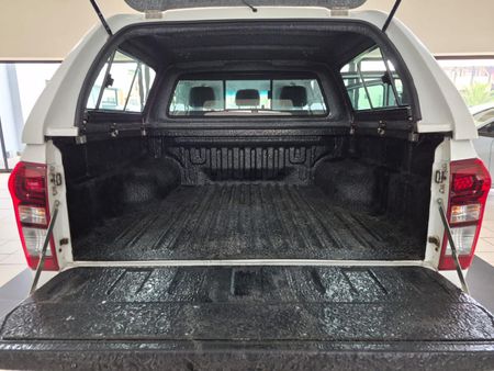 2020-Isuzu-D-Max-300-LX-Auto-Double-Cab_7