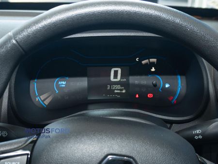 2025-Renault-Kwid-10-Climber_11