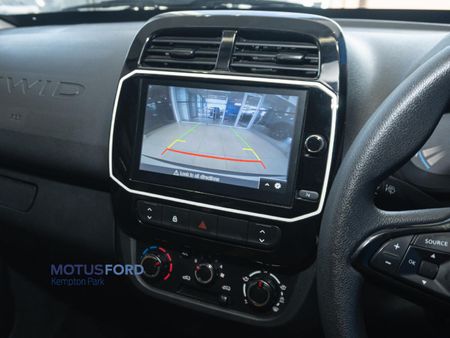 2025-Renault-Kwid-10-Climber_10