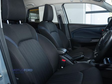 2025-Toyota-Starlet-15-XS-Auto_12