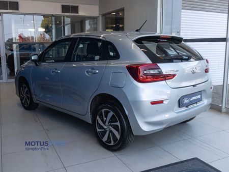 2025-Toyota-Starlet-15-XS-Auto_3