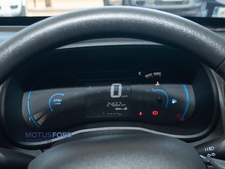 2024-Renault-Kwid-10-Climber_11