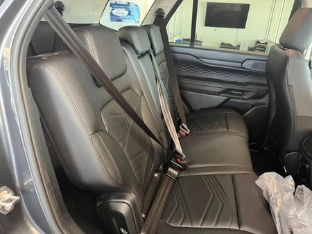 2026-Ford-Everest-20-Sit-Active-Auto_9