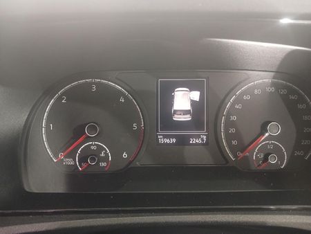 2022-Volkswagen-Caddy-Maxi-20-TDI_7
