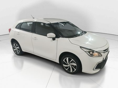 2025-Toyota-Starlet-15-XS-Auto_15