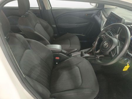 2025-Toyota-Starlet-15-XS-Auto_11