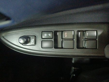 2025-Toyota-Starlet-15-XS-Auto_18