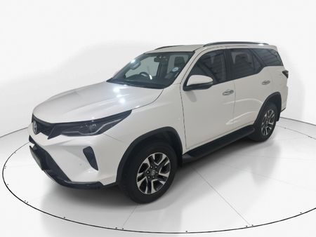 2025-Toyota-Fortuner-24-GD-6-RB-Auto_0