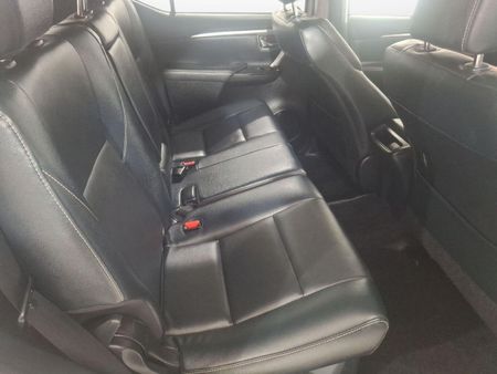 2025-Toyota-Fortuner-24-GD-6-RB-Auto_12