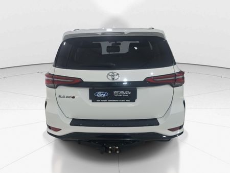 2025-Toyota-Fortuner-24-GD-6-RB-Auto_5