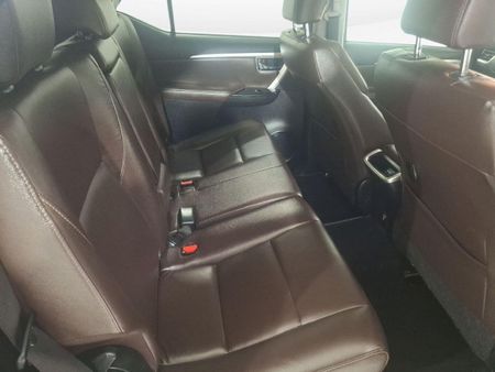 2020-Toyota-Fortuner-28-GD-6-Raised-Body-Auto_13