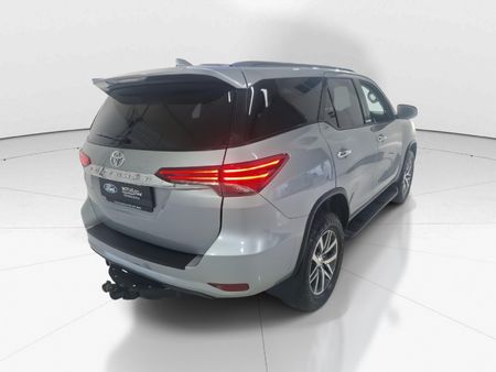 2020-Toyota-Fortuner-28-GD-6-Raised-Body-Auto_6