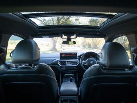 2024-BMW-X4-xDrive20d-M-Sport_10