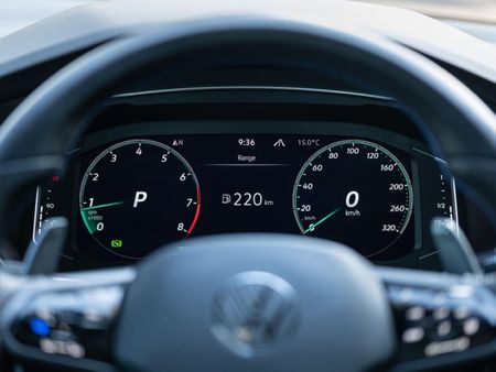 2023-Volkswagen-Tiguan-R-20-TSI-4M-Auto-235kw_12