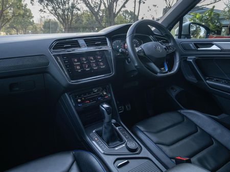 2023-Volkswagen-Tiguan-R-20-TSI-4M-Auto-235kw_20