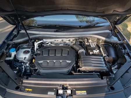 2023-Volkswagen-Tiguan-R-20-TSI-4M-Auto-235kw_8