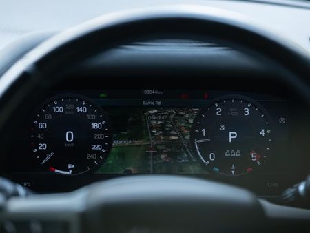 2021-Land-Rover-Defender-110-D240-SE-X-Dynamic-177kW_16