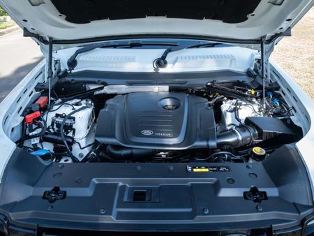 2021-Land-Rover-Defender-110-D240-SE-X-Dynamic-177kW_8