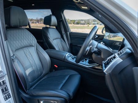 2024-BMW-X7-xDrive-40d-M-Sport-Pro_13