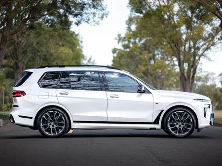 2024-BMW-X7-xDrive-40d-M-Sport-Pro_7