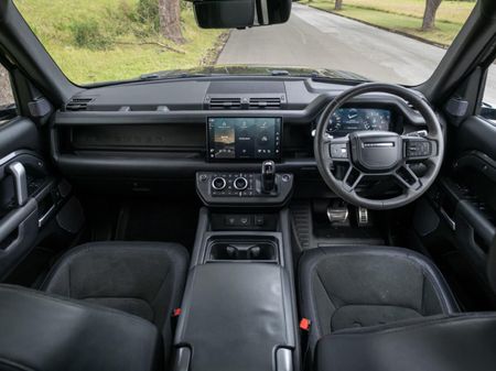 2022-Land-Rover-Defender-110-P525-V8-Carpathian-Edition-386kW_11