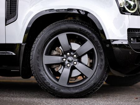 2022-Land-Rover-Defender-110-D240-HSE-X-Dynamic-177kw_19