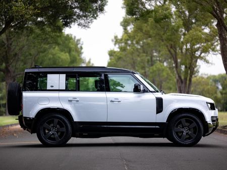 2022-Land-Rover-Defender-110-D240-HSE-X-Dynamic-177kw_7