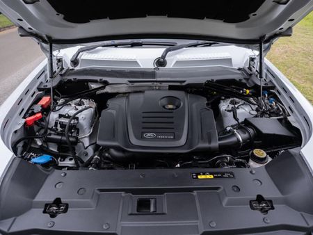 2022-Land-Rover-Defender-110-D240-HSE-X-Dynamic-177kw_8
