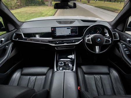 2023-BMW-X7-xDrive-40d-M-Sport-Pro_11