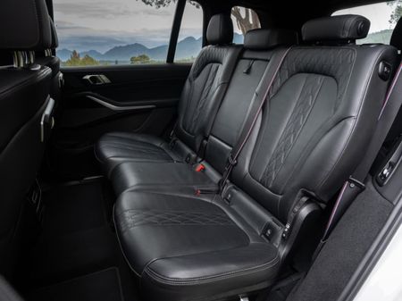 2023-BMW-X7-xDrive-40d-M-Sport-Pro_13