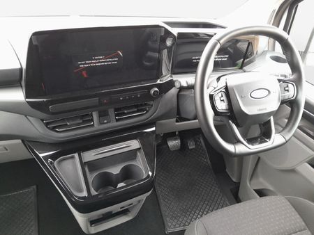 2025-Ford-Tourneo-Custom-20-TDCi-LWB-Trend-Auto_11