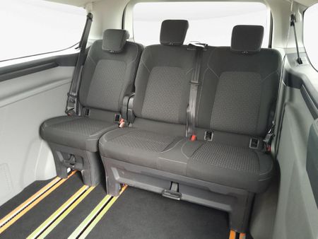 2025-Ford-Tourneo-Custom-20-TDCi-LWB-Trend-Auto_14