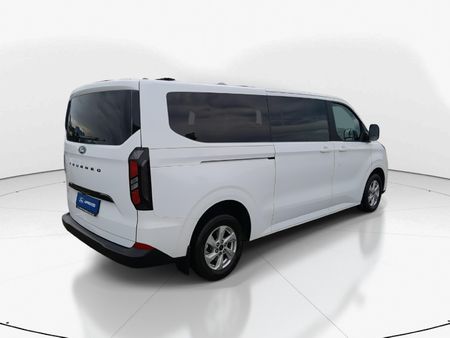 2025-Ford-Tourneo-Custom-20-TDCi-LWB-Trend-Auto_6