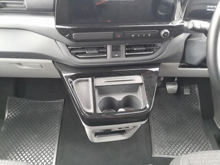 2026-Ford-Tourneo-Custom-20-TDCi-LWB-Trend-Auto_9