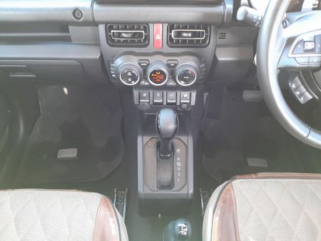 2025-Suzuki-Jimny-15-GLX-AllGrip-5-Door-Auto_11