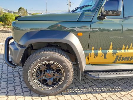 2025-Suzuki-Jimny-15-GLX-AllGrip-5-Door-Auto_15