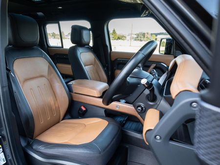 2021-Land-Rover-Defender-110-D300-X-221kW_12