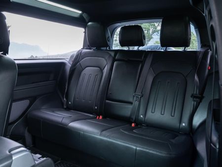 2022-Land-Rover-Defender-90-D300-HSE-X-Dynamic_13