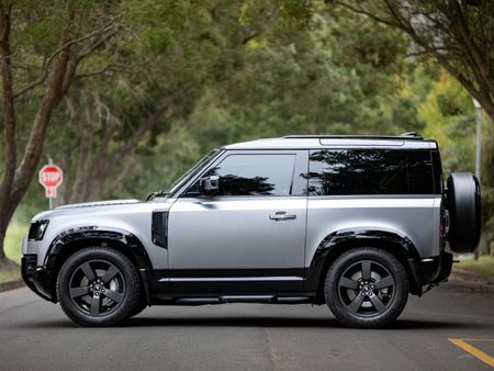 2022-Land-Rover-Defender-90-D300-HSE-X-Dynamic_3