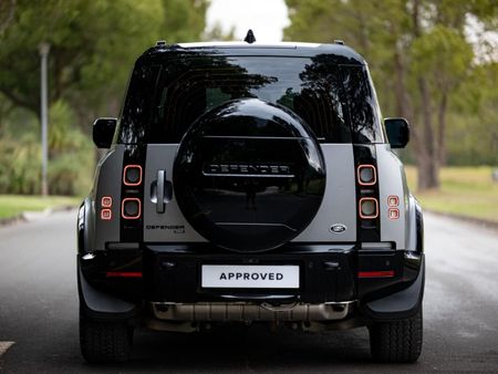 2022-Land-Rover-Defender-90-D300-HSE-X-Dynamic_5