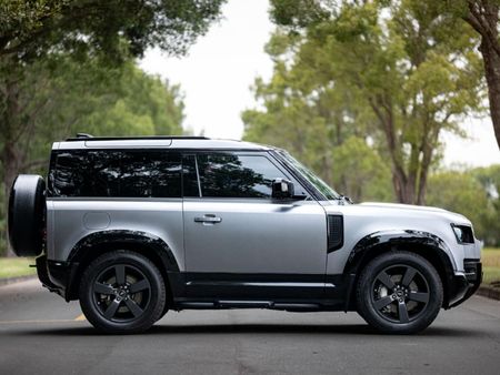 2022-Land-Rover-Defender-90-D300-HSE-X-Dynamic_7