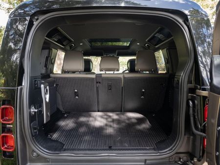 2022-Land-Rover-Defender-110-D300-HSE-X-Dynamic_9