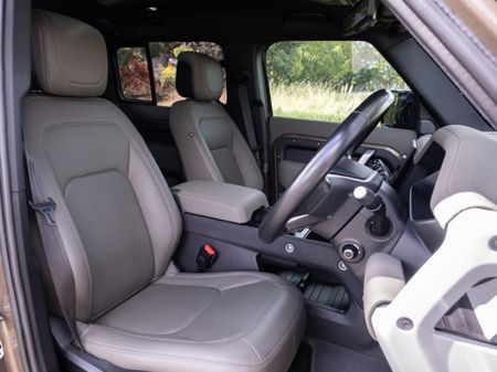2022-Land-Rover-Defender-110-D300-HSE-X-Dynamic_12