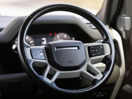 2022-Land-Rover-Defender-110-D300-HSE-X-Dynamic_16