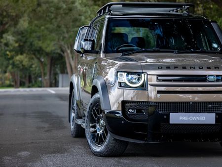 2022-Land-Rover-Defender-110-D300-HSE-X-Dynamic_17