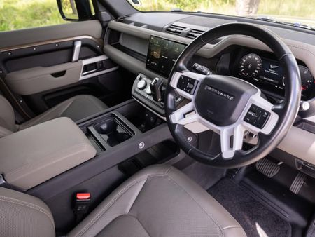 2022-Land-Rover-Defender-110-D300-HSE-X-Dynamic_20