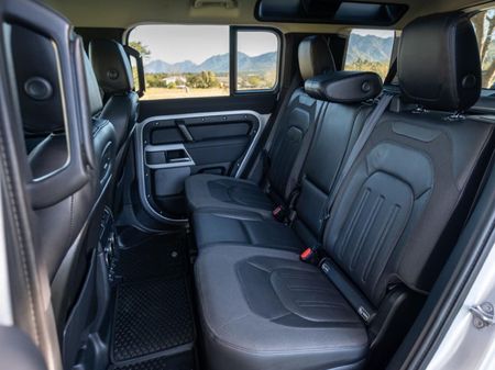 2020-Land-Rover-Defender-110-D240-First-Edition-177kW_13